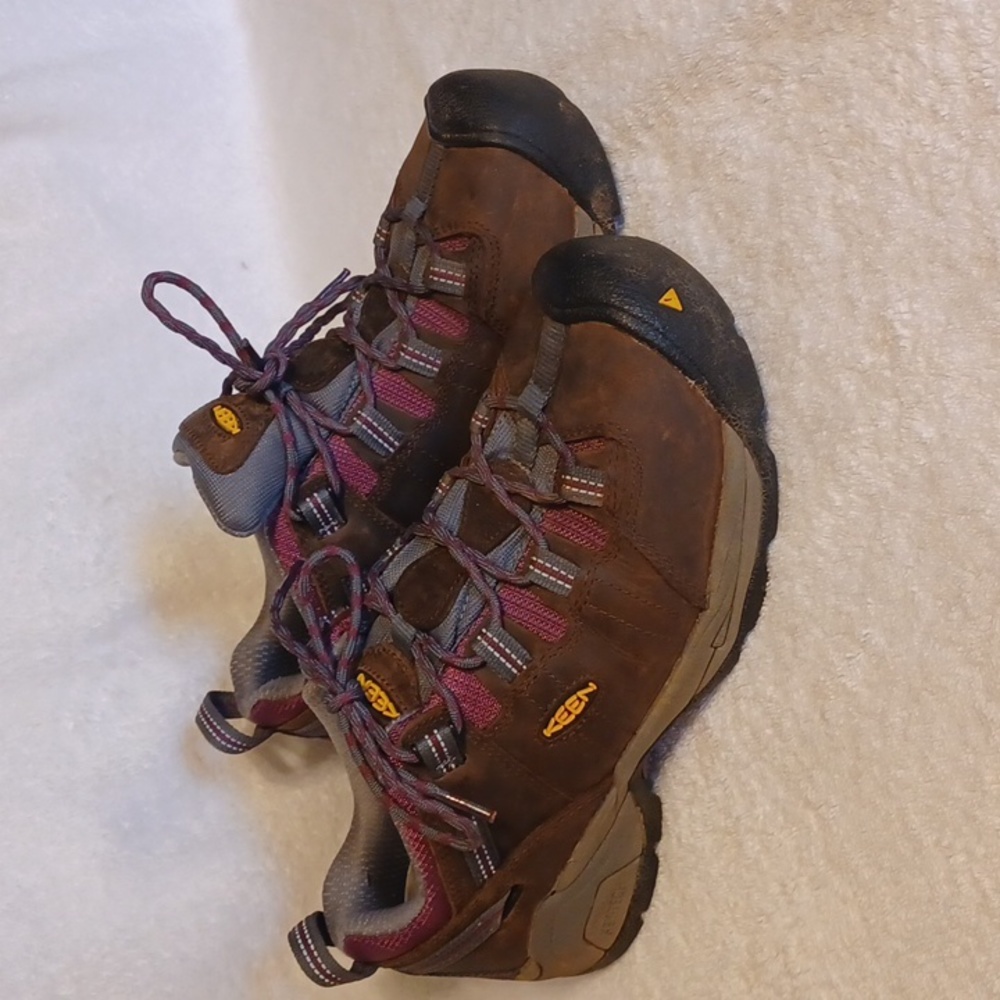 Keen safety shoes leather waterproof size 10 brown